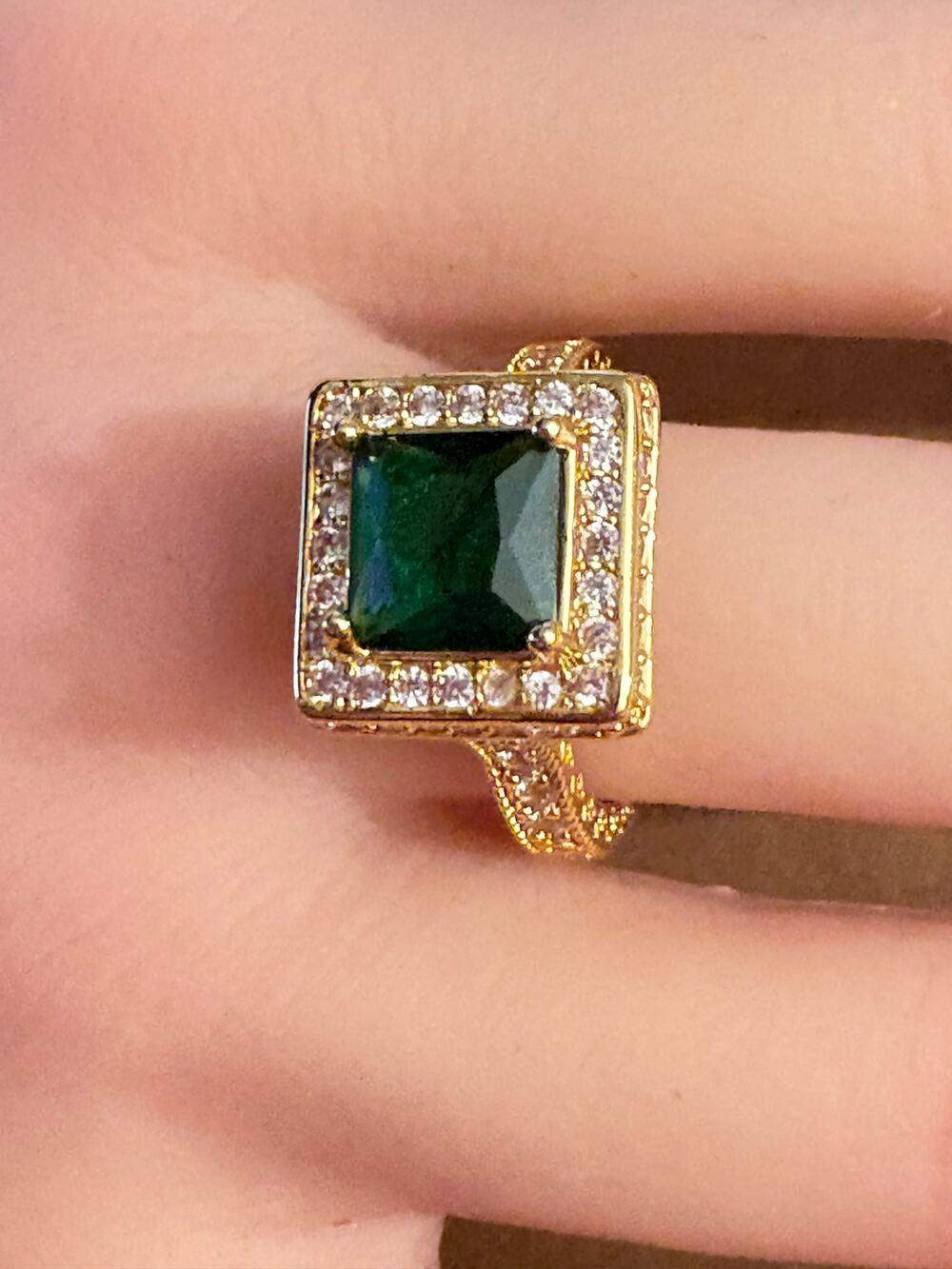 NIB Green Square Stone Rhinestone Ring Size 8.25